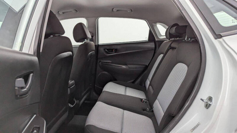 2023 Hyundai Kona SE