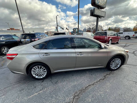 2013 Toyota Avalon Hybrid XLE Touring