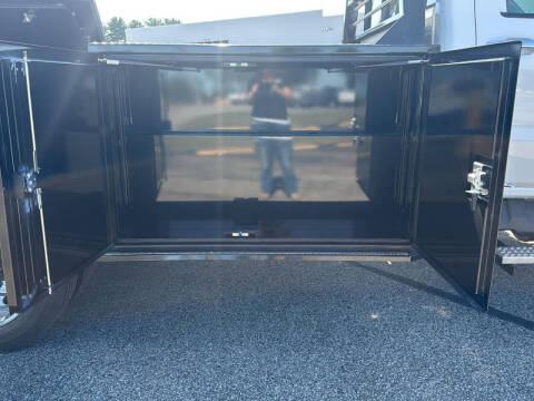 2024 Chevrolet Silverado 5500HD