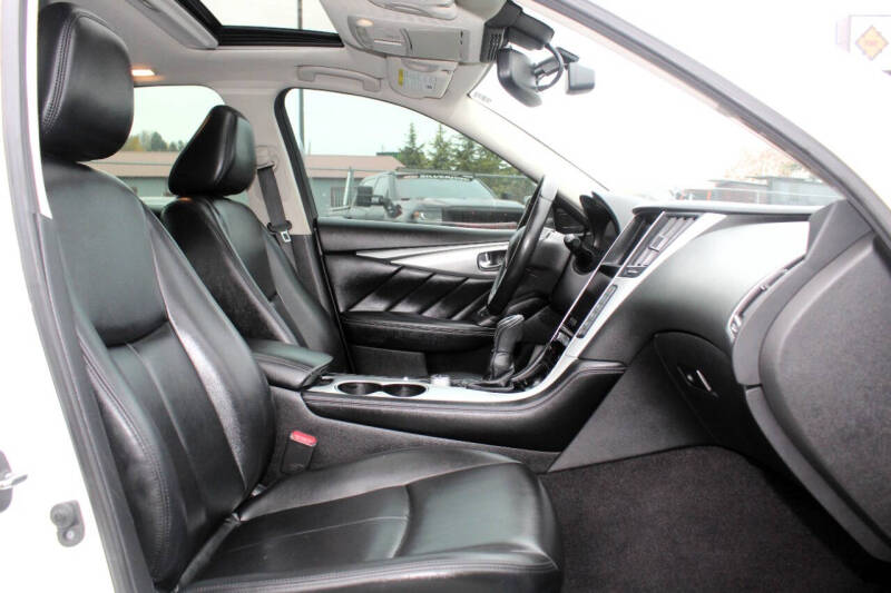 2021 Infiniti Q50 Luxe