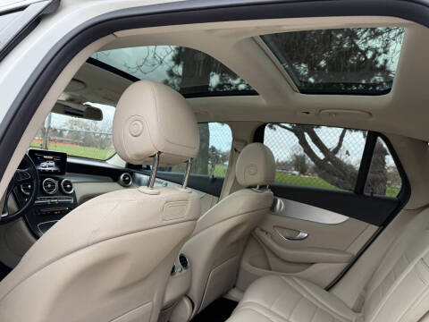 2019 Mercedes-Benz GLC GLC 300