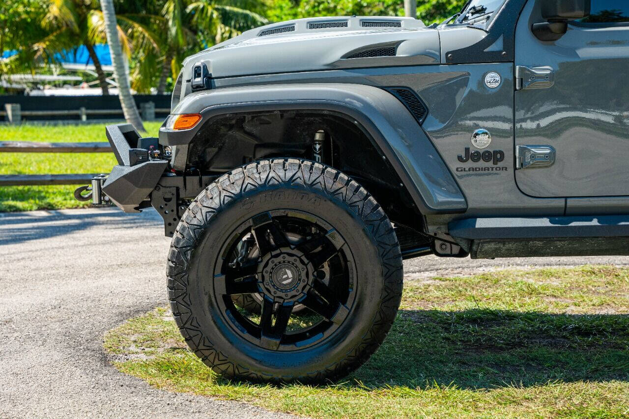 2021 JEEP Gladiator Pickup - $56,999