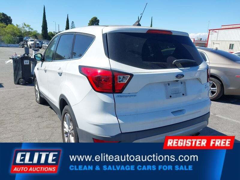 2019 Ford Escape SE