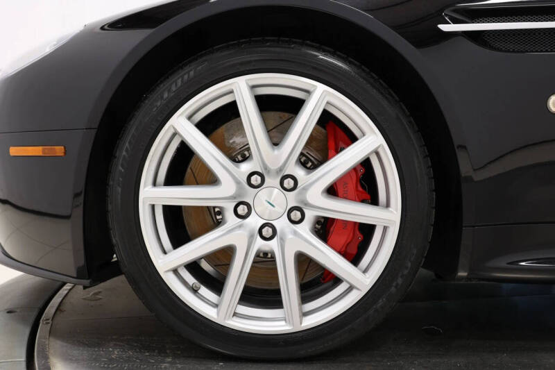 2012 Aston Martin V8 Vantage Roadster