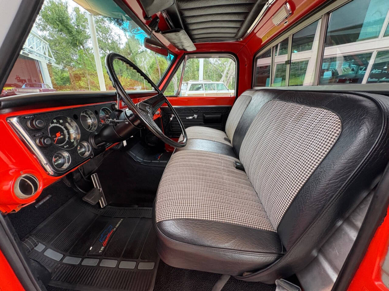 1970 Chevrolet C/K 10 Series 23