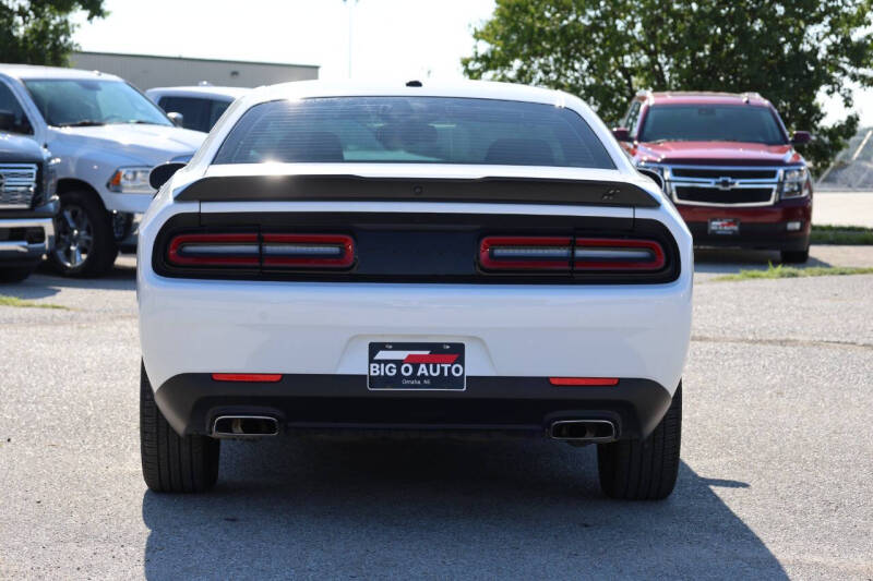 2022 Dodge Challenger SXT