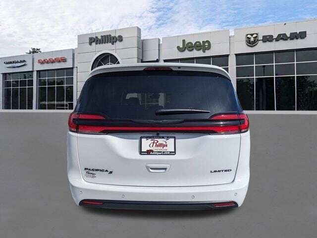 2026 Chrysler Pacifica Limited