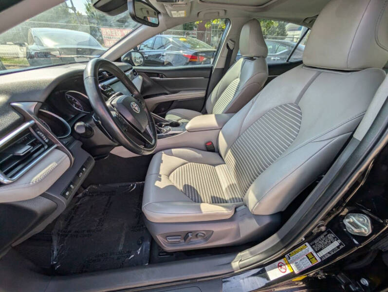 2018 Toyota Camry SE