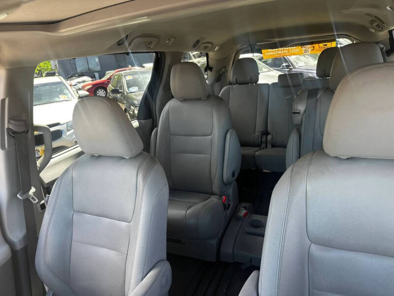2017 Toyota Sienna