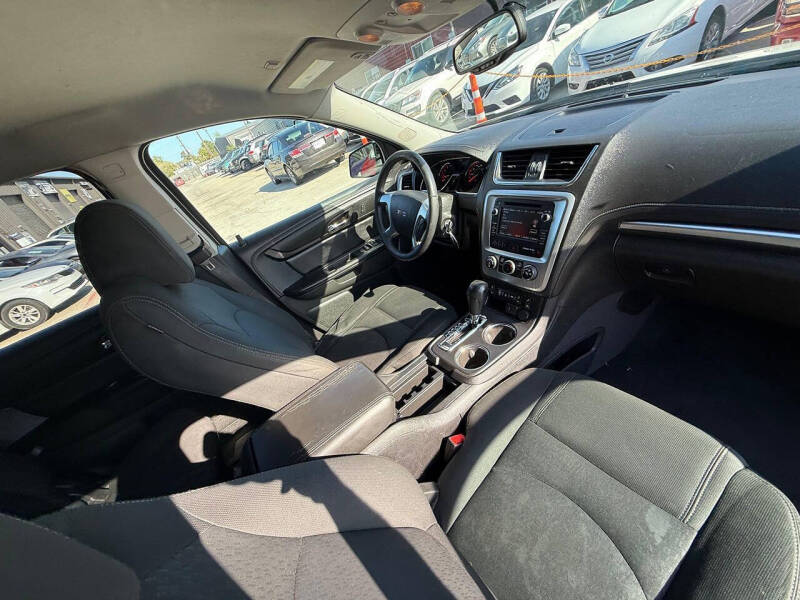 2015 GMC Acadia SLE-2