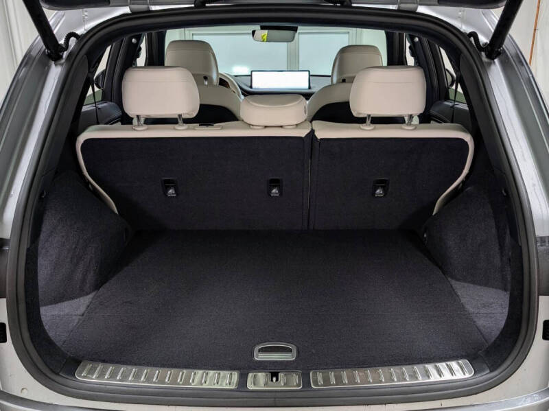 2025 Genesis Electrified GV70 Advanced