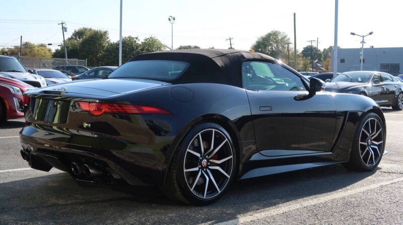 2016 Jaguar F-TYPE R