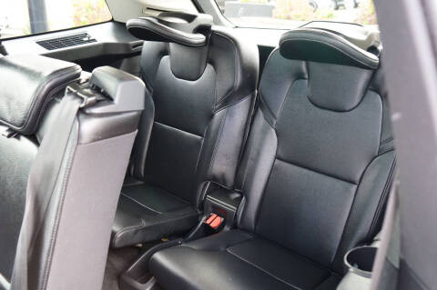 2018 Volvo XC90 T6 Momentum