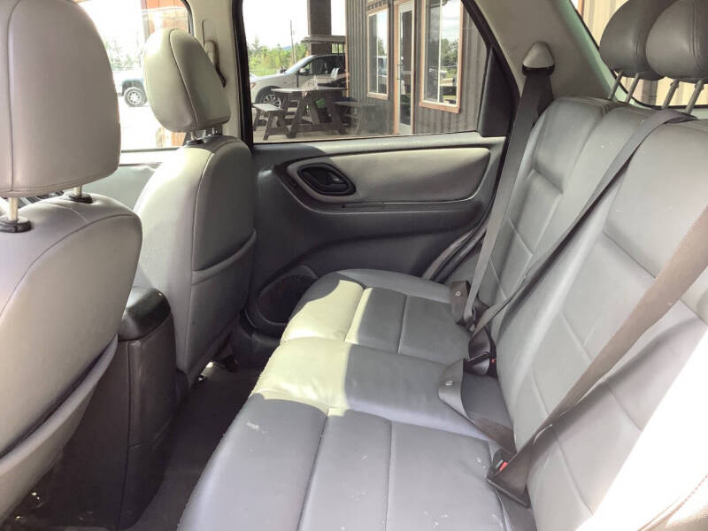 2005 Ford Escape XLT