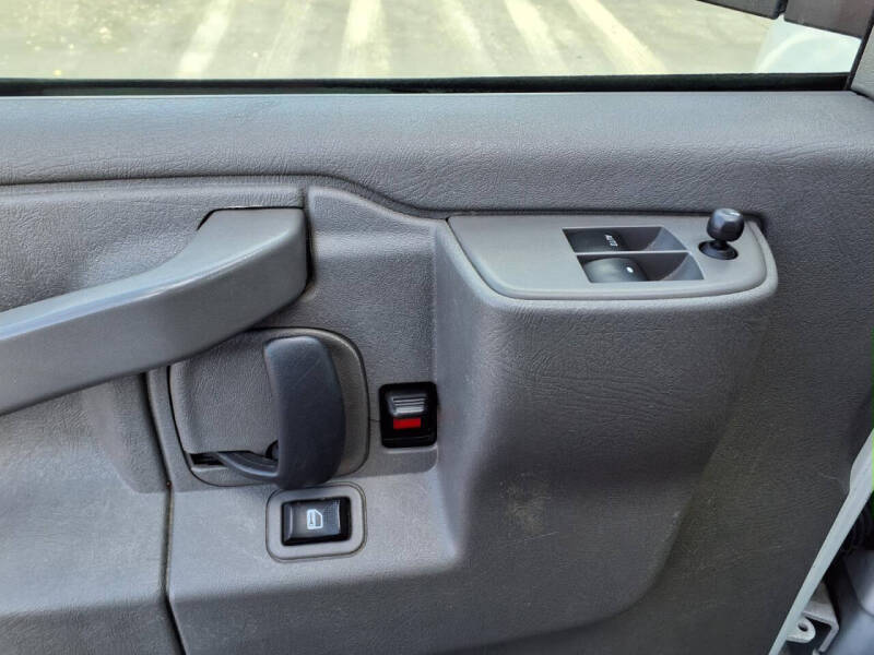 2022 Chevrolet Express LS 3500