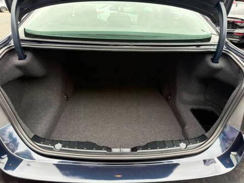 2012 BMW 5 Series 528i