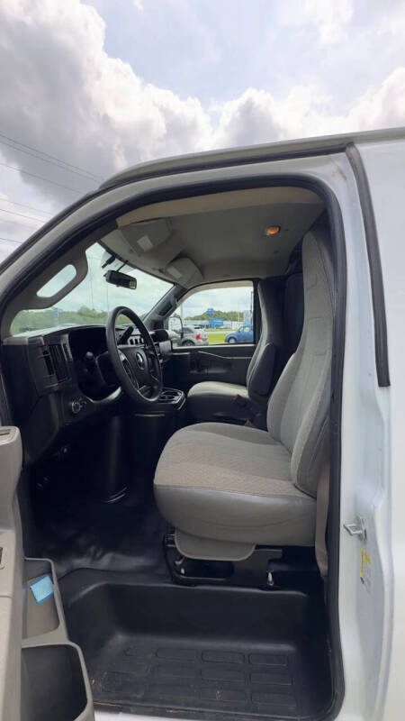 2019 Chevrolet Express 2500