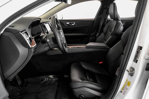 2020 Volvo S60 T5 Momentum