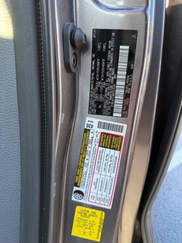 2021 Toyota Sienna LE 8-Passenger