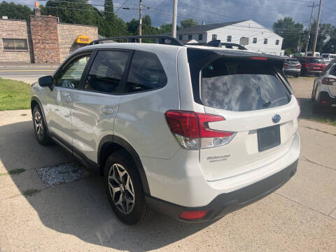 2024 Subaru Forester Premium