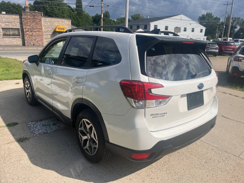 2024 Subaru Forester Premium