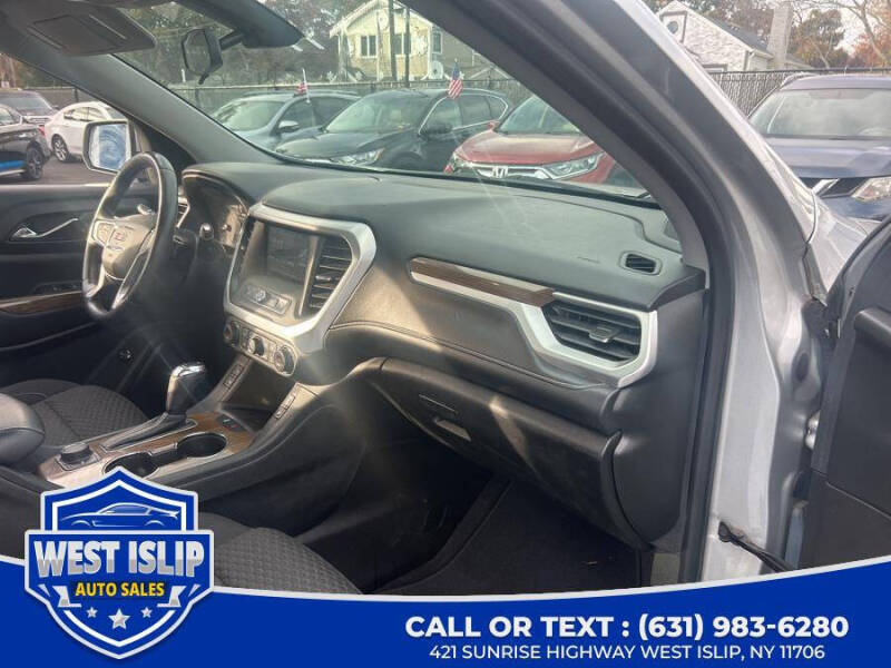 2017 GMC Acadia SLE-2