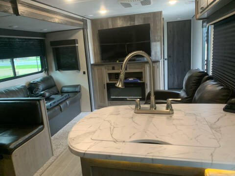 2021 FOR SALE!!    HIDEOUT M-28RKS