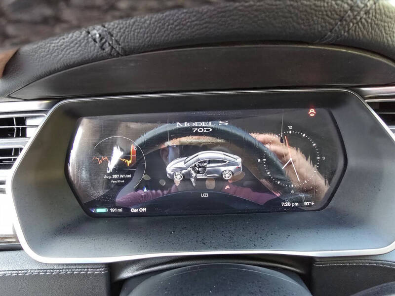 2015 Tesla Model S 70D