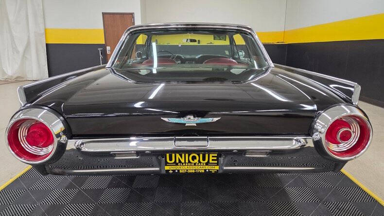 1962 Ford Thunderbird