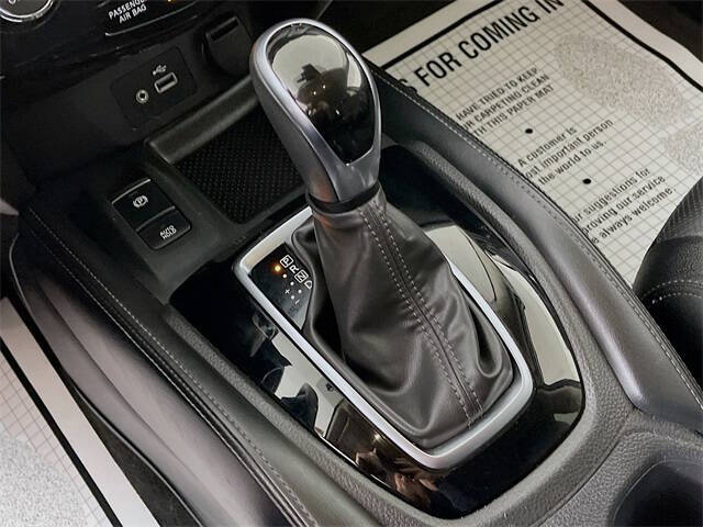 2020 Nissan Rogue SL