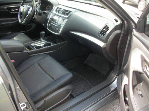 2017 Nissan Altima 2.5 SR