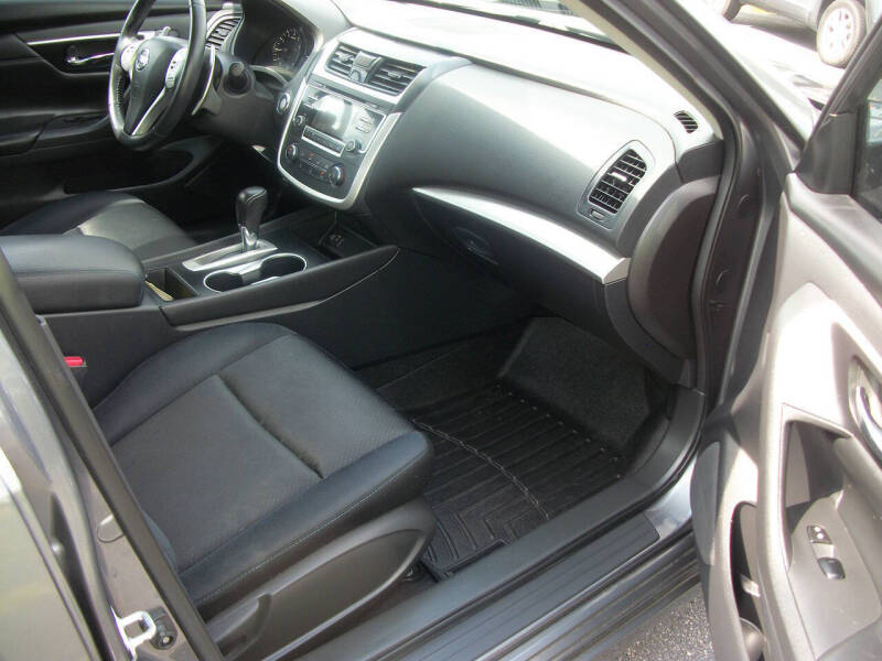 2017 Nissan Altima 2.5 SR