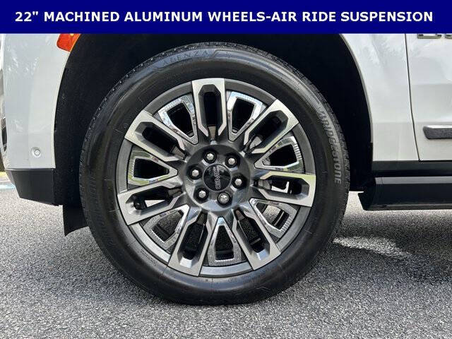 2023 GMC Yukon XL Denali Ultimate