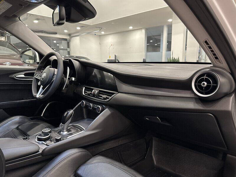 2018 Alfa Romeo Giulia Ti Sport