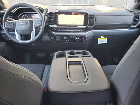 2026 GMC Sierra 1500 Elevation Standard