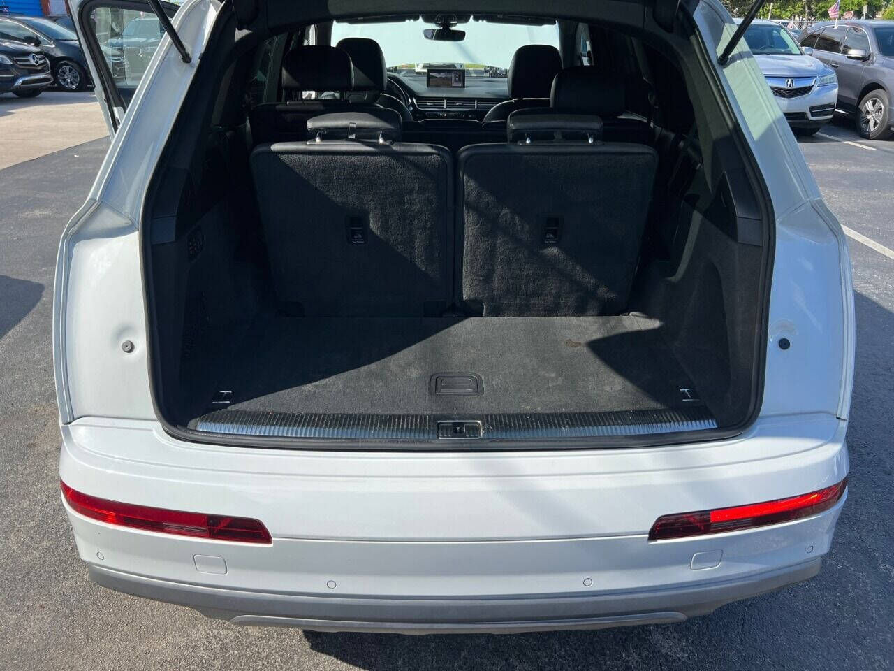 2017 AUDI Q7 SUV / Crossover - $24,397