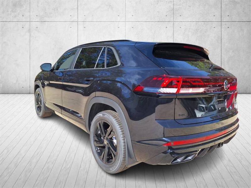 2026 Volkswagen Atlas Cross Sport SEL R-Line Black 4Motion