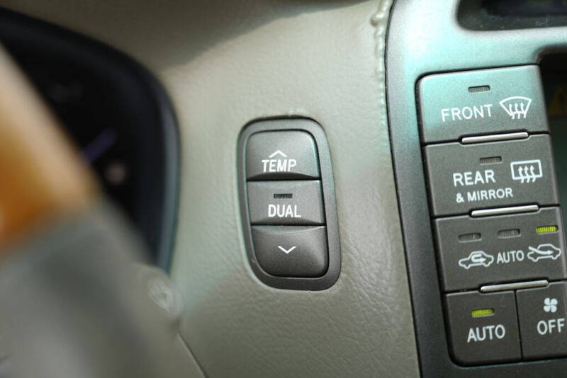 2005 Lexus LS 430