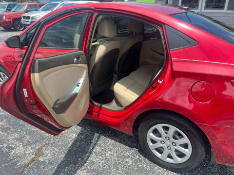 2013 Hyundai Accent GLS