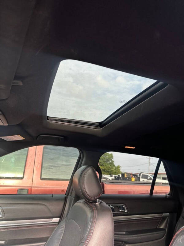 2017 Ford Explorer Sport