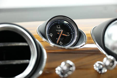 2020 Bentley Bentayga Hybrid