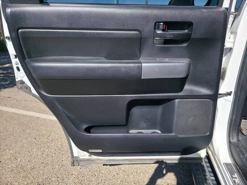 2019 Toyota Sequoia SR5