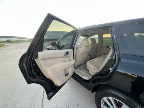 2014 Nissan Pathfinder S