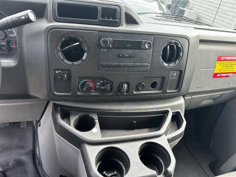 2018 Ford E-Series E-350 SD