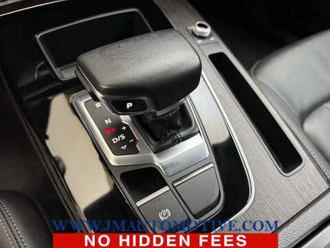 2022 Audi Q5 quattro Premium 40 TFSI