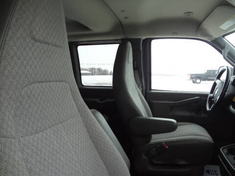 2017 Chevrolet Express LS 2500