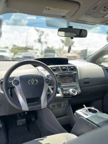 2014 Toyota Prius v Three