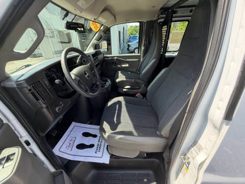 2018 GMC Savana 2500