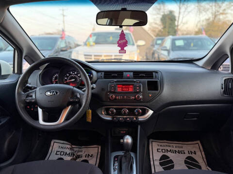 2013 Kia Rio 5-Door LX