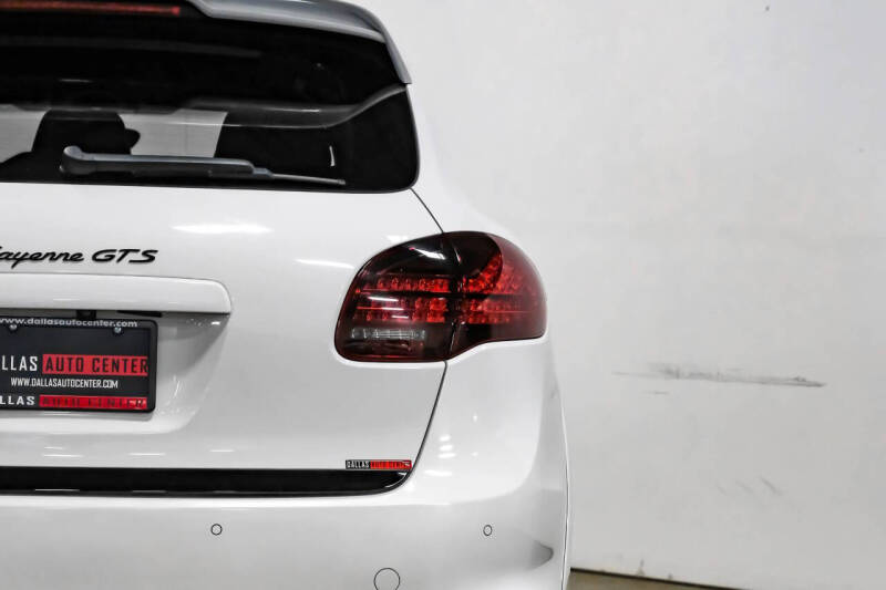 2014 Porsche Cayenne GTS